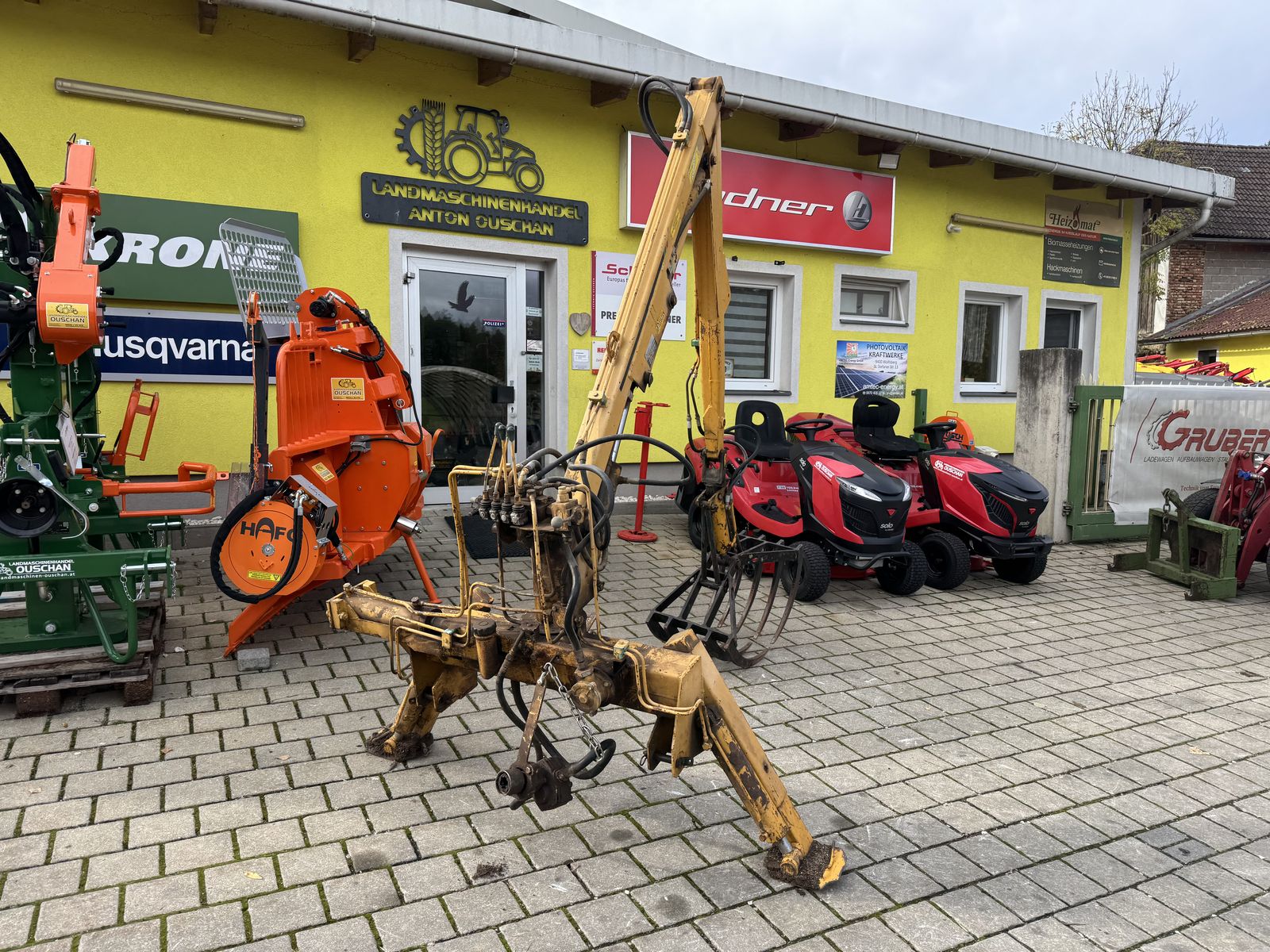 Dreipunkt Mistkran mit Greifzange 3