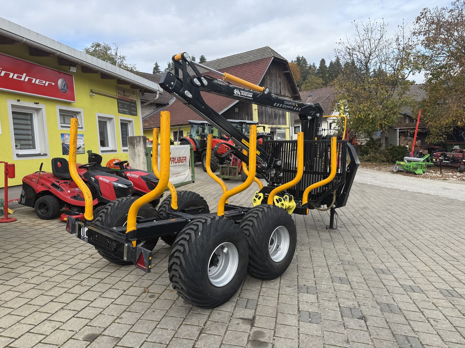 Country T70 S mit Kran 670 Master 3