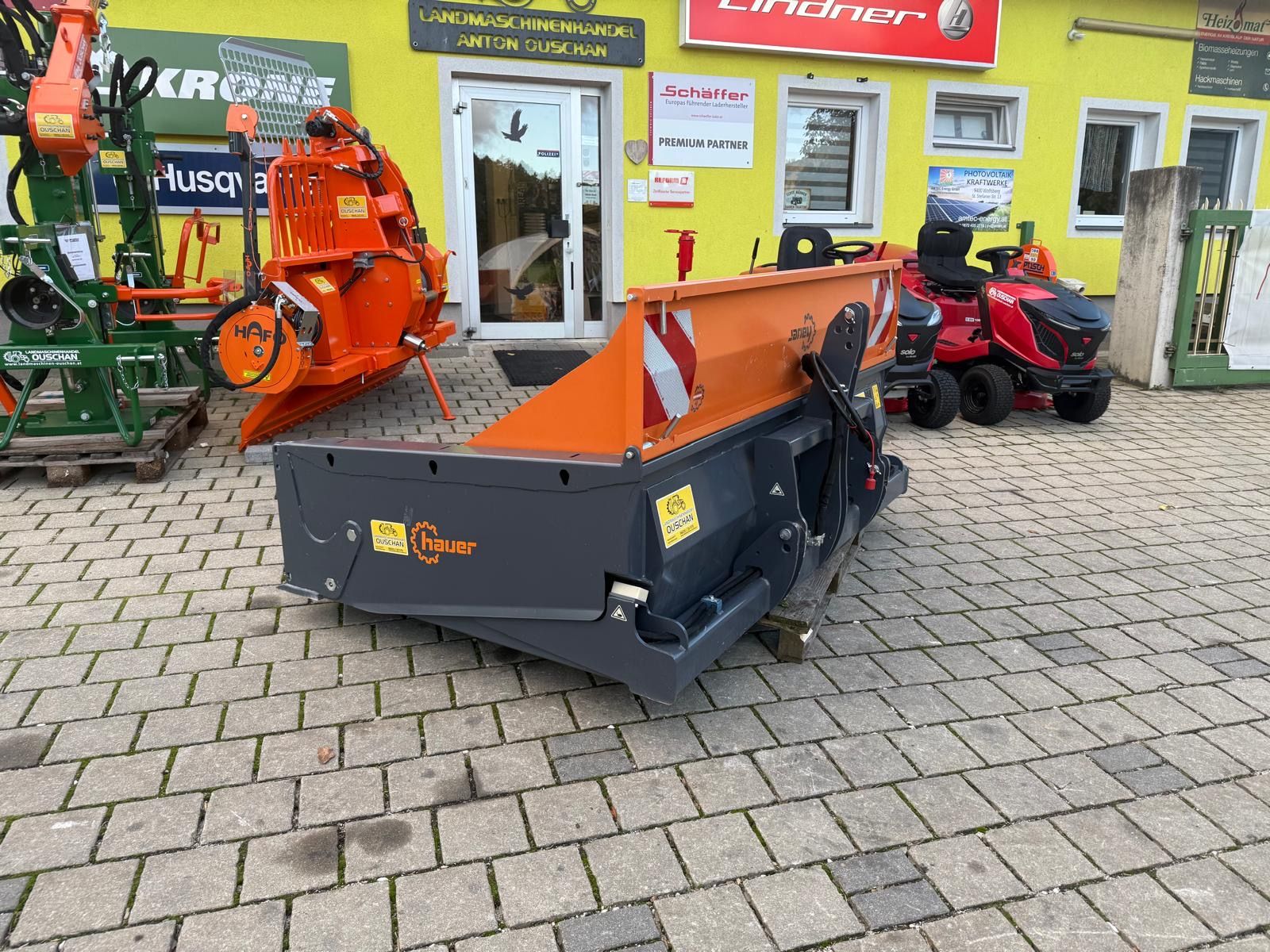 Hauer KM 2200 Cat2 3