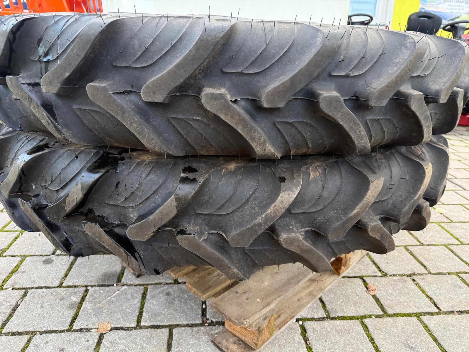 Trinker 270/95R44 2