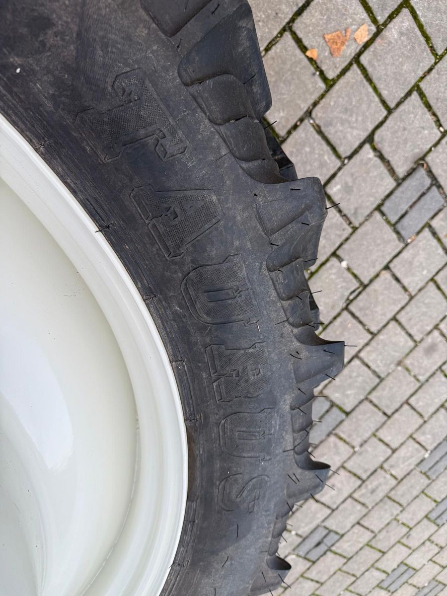 Trinker 270/95R44 3