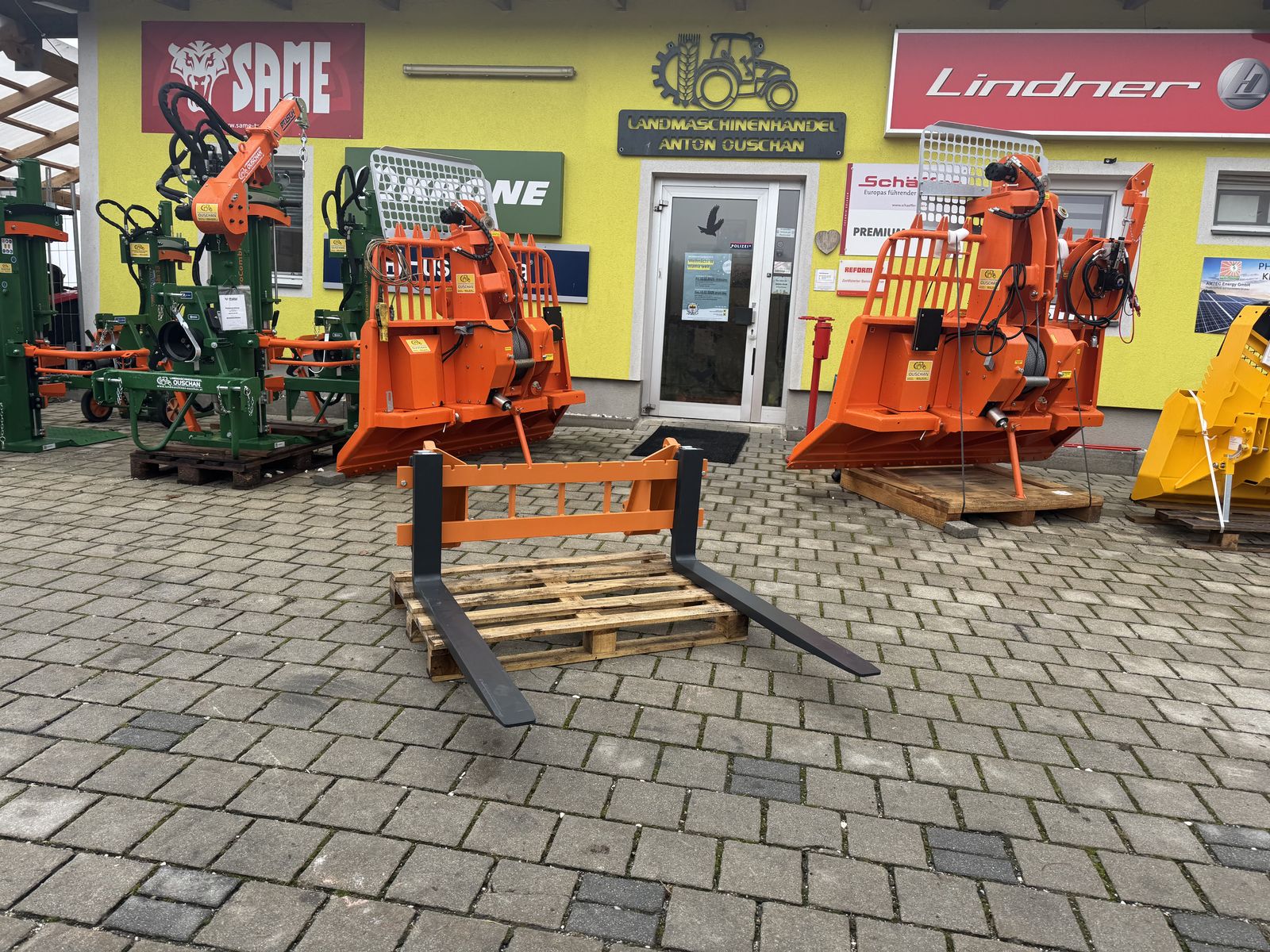 Hauer PG 1300 mit Euroaufnahme  1