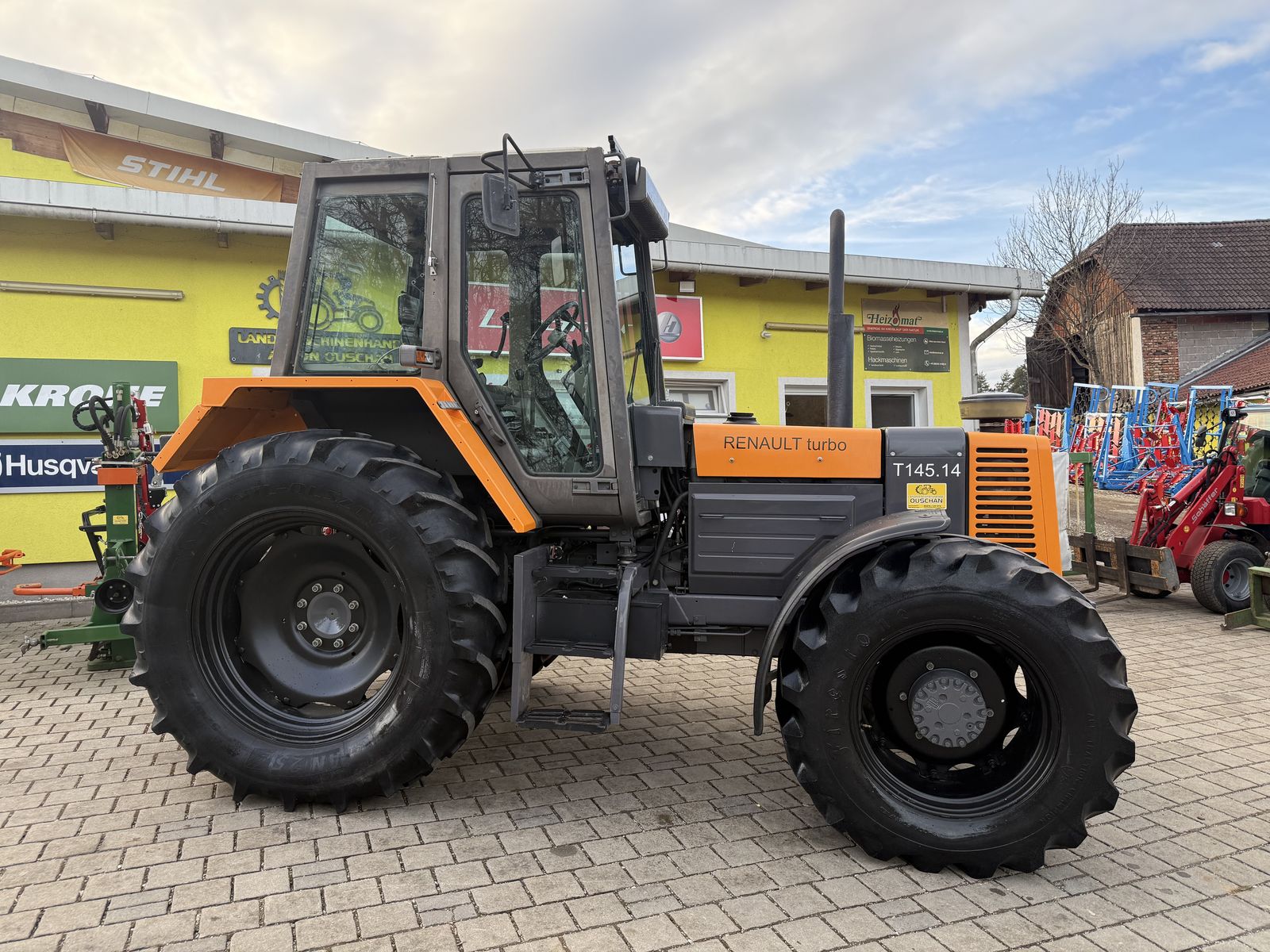 Renault 145-14 TX/16 2
