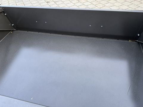 4743-8968edf872120b3774637437564d3b16-5828976