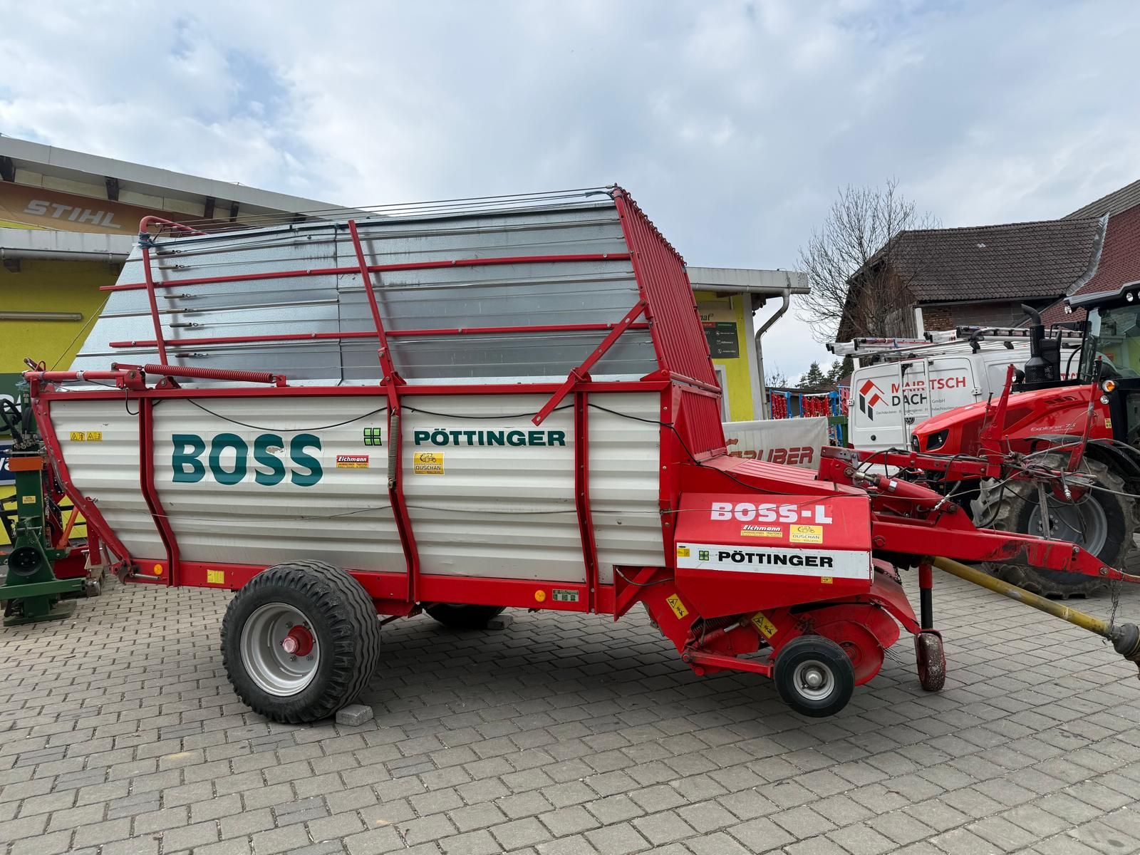 Pöttinger Boss-L Ladewagen  3