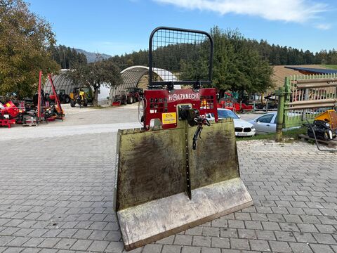 Holzknecht HS 750