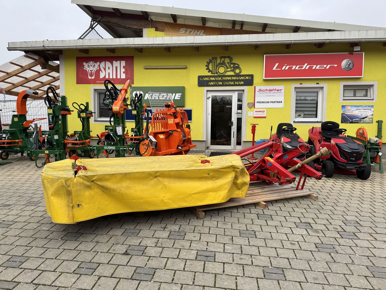 Pöttinger NovaDisc 265 Heckscheibenmähwerk  2