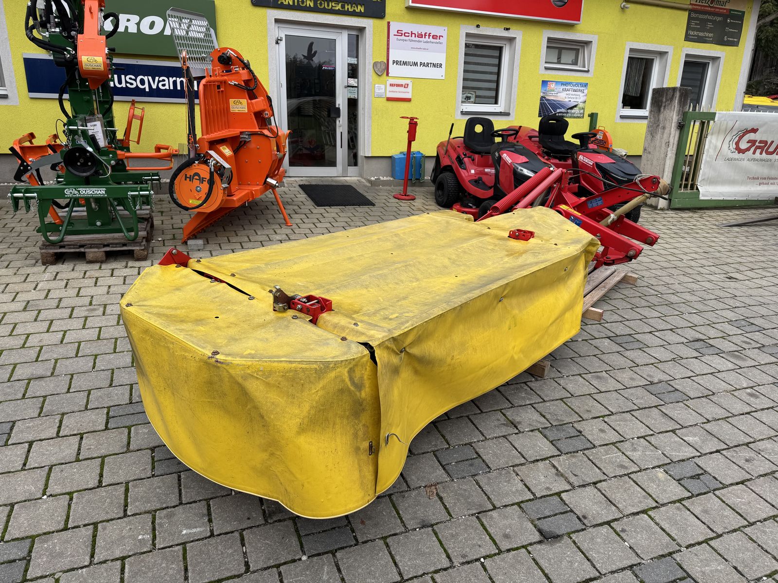 Pöttinger NovaDisc 265 Heckscheibenmähwerk  3