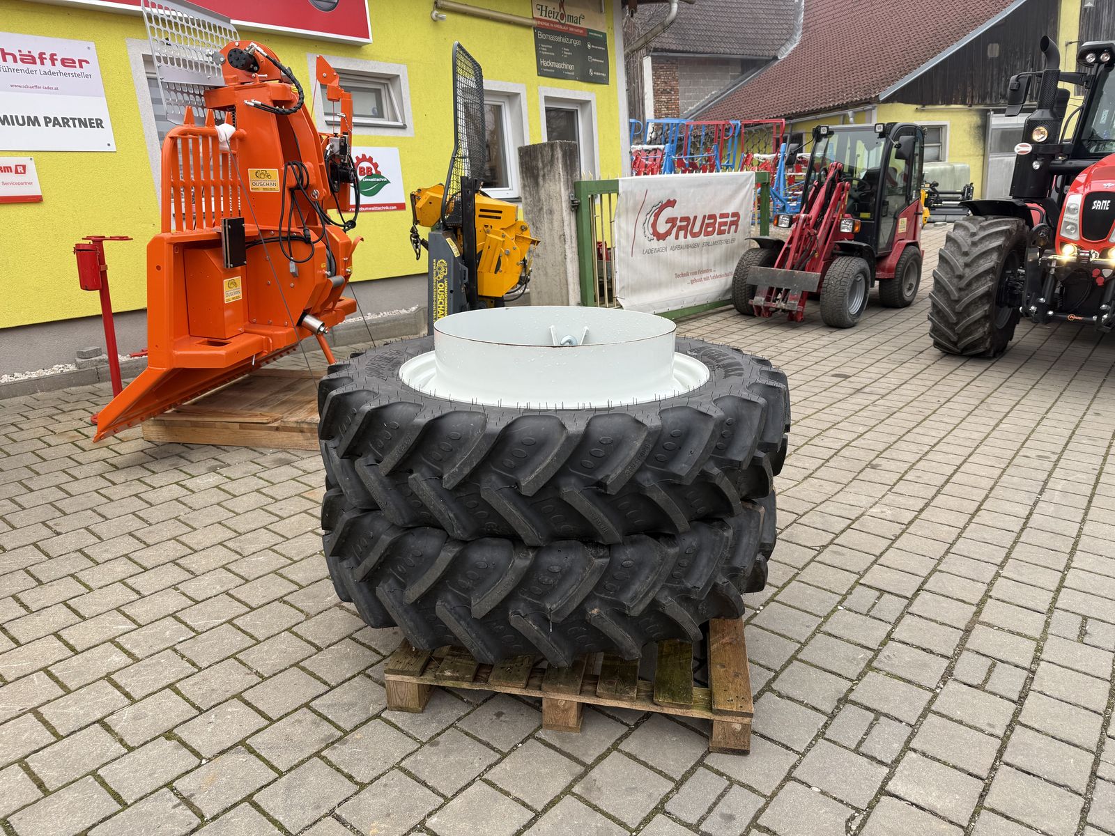 Trinker 320/85R36 2