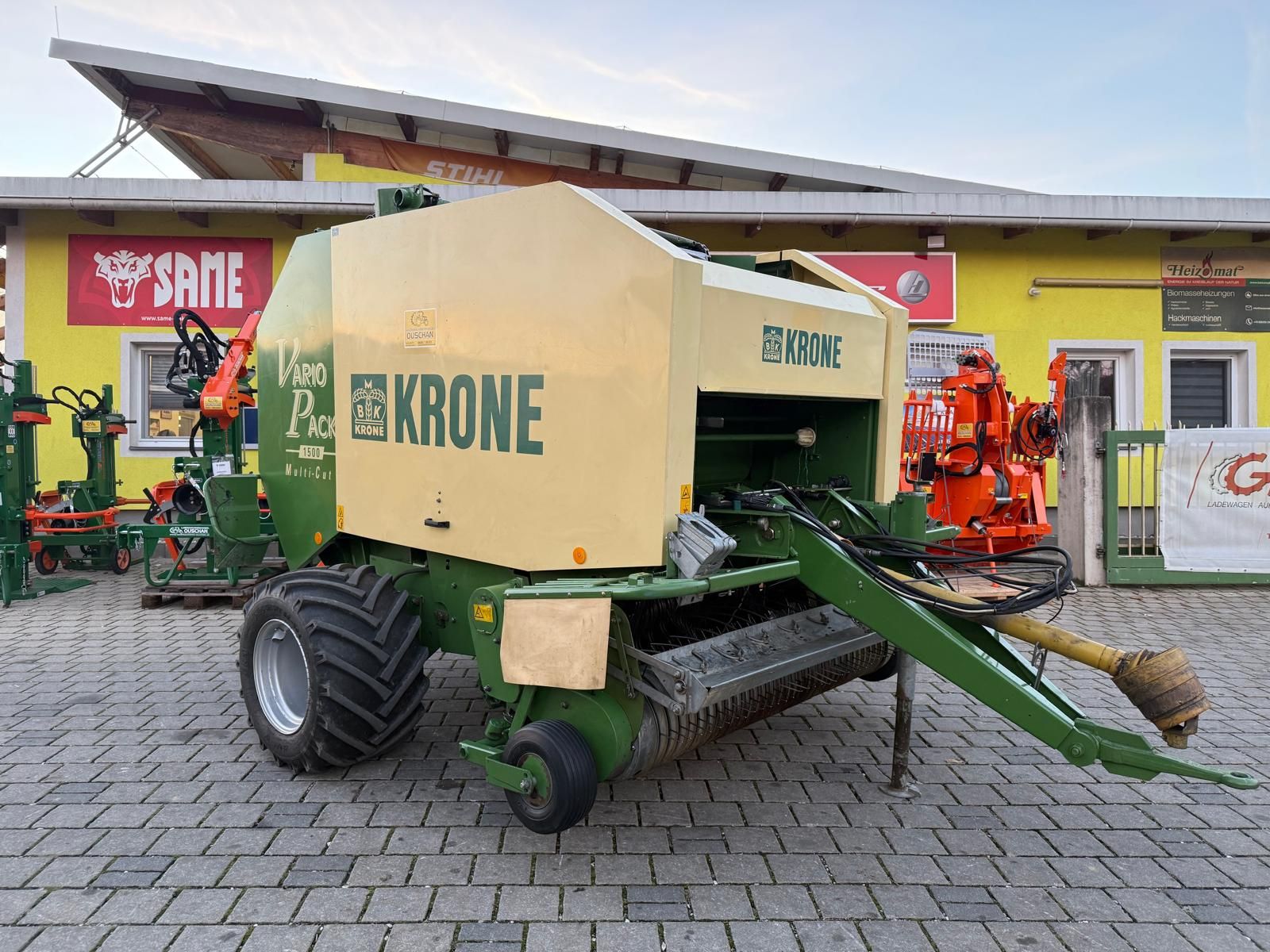 Krone VarioPack 1500 MultiCut Rundballenpresse 1