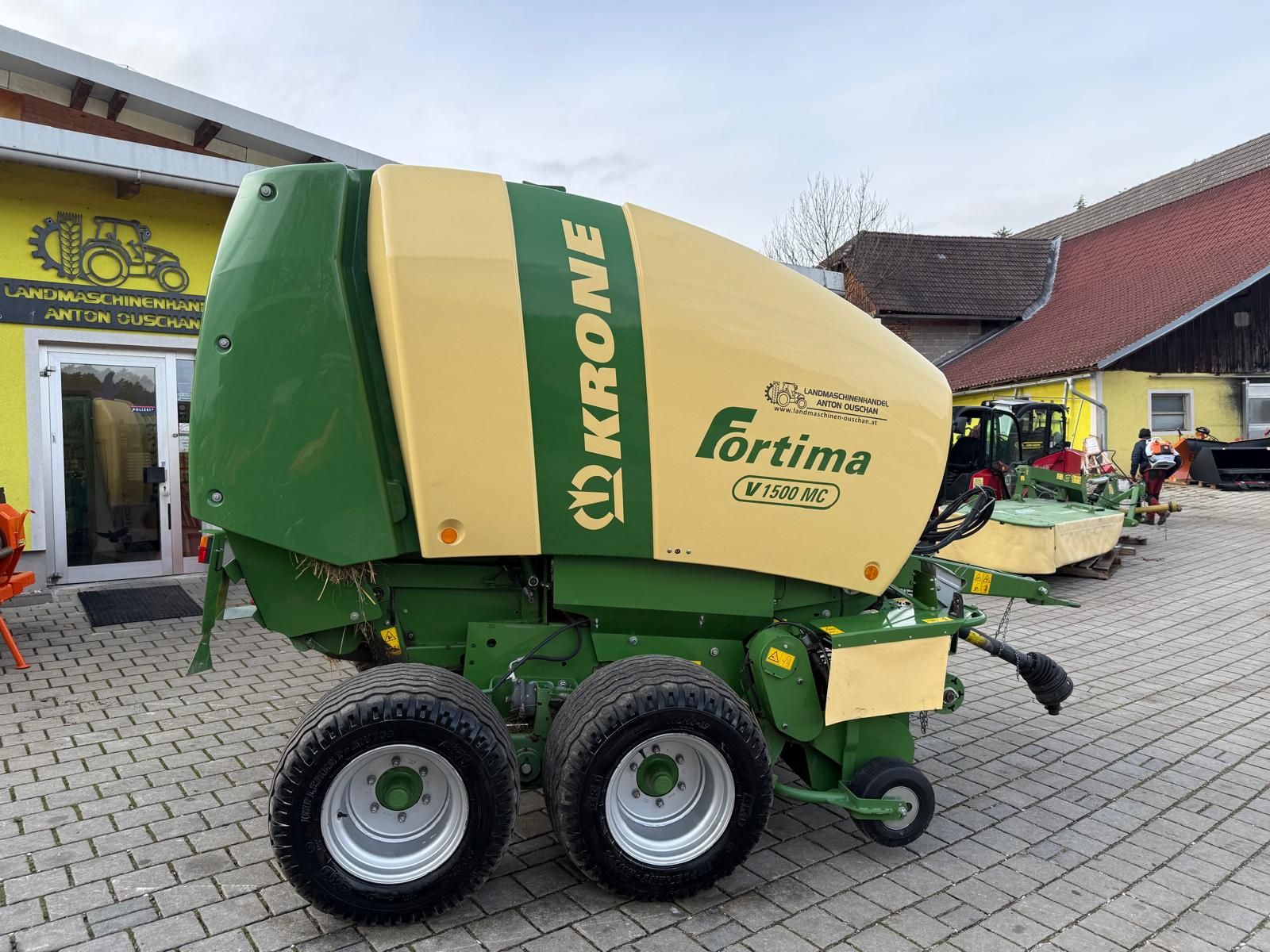 Krone Fortima V1500 MC Variable Rundballenpresse 2