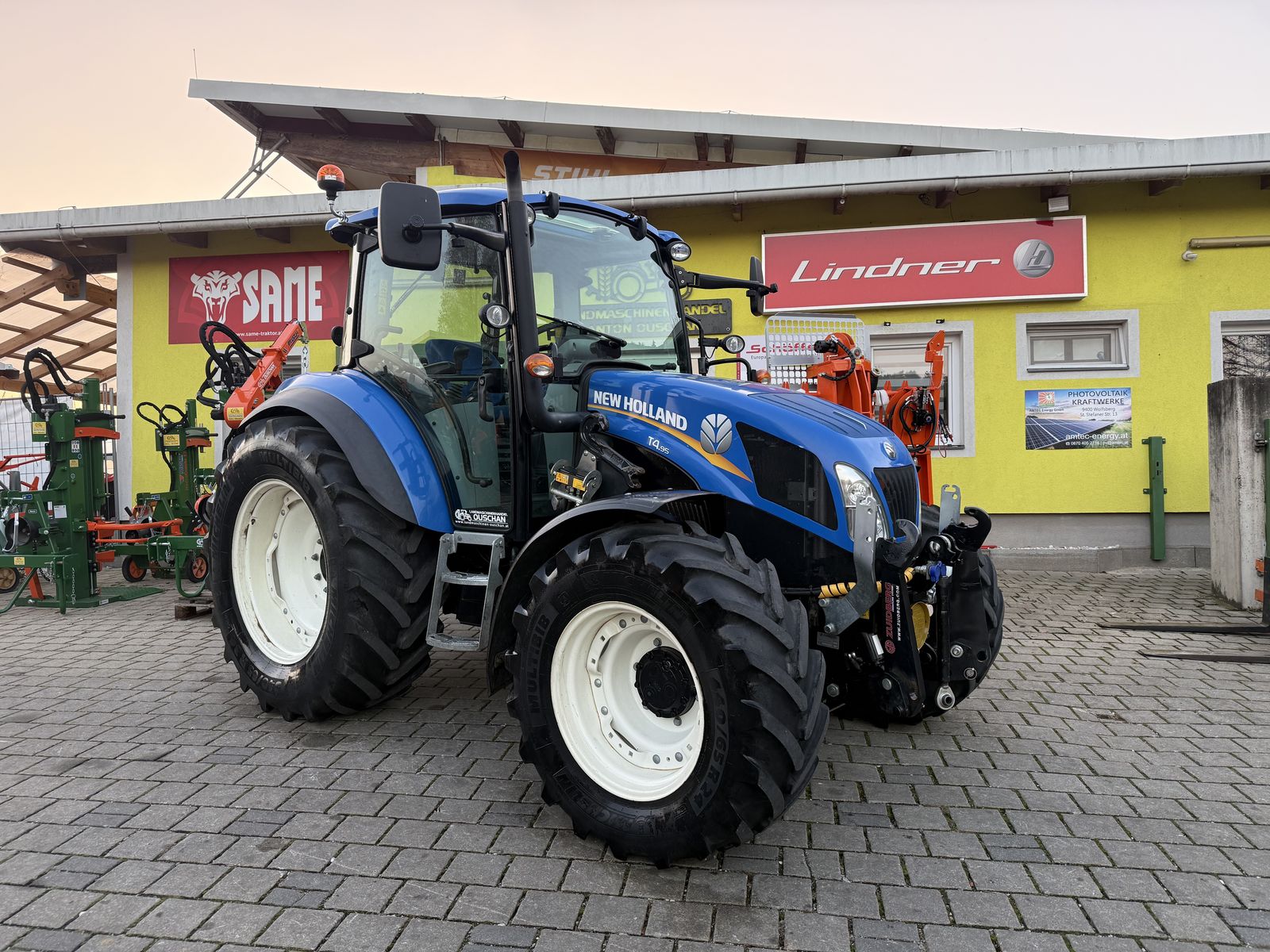 New Holland T4.95 1