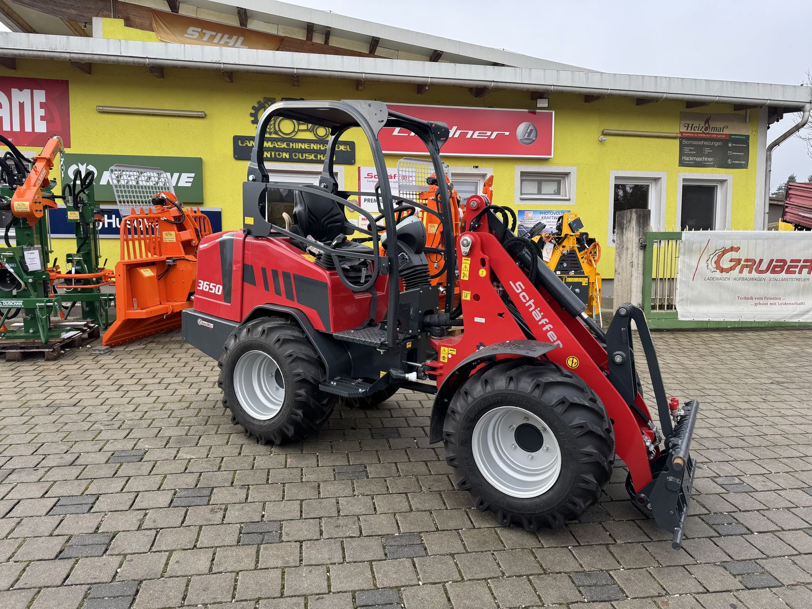Schäffer 3650 Hoflader 1
