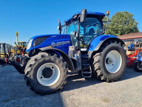 <strong>New Holland T 7.245 </strong><br />
