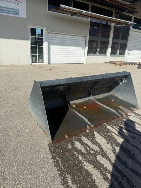 Stekro Schaufel gerundet 2,4m Breite 2