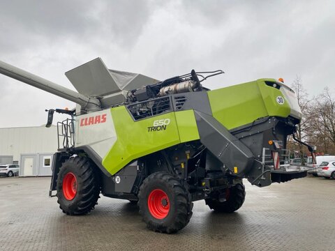 Claas Trion 650 mit Vario 770 3