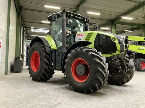 CLAAS AXION 830