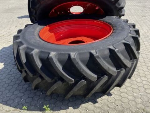 Sonstige 650/65R42 + 540/65R30 RÄDER JE