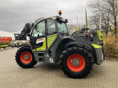 CLAAS SCORPION 7050