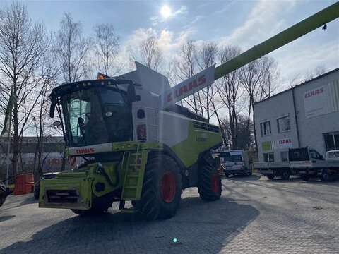 <strong>CLAAS LEXION 750</strong><br />