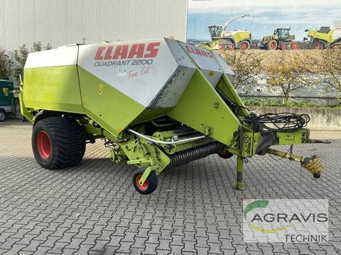 <strong>Claas QUADRANT 2200 </strong><br />