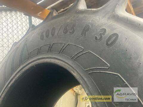 650/65 R30 Gebr. Continental Reifen