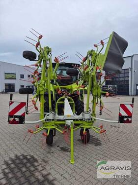Claas VOLTO 900 3