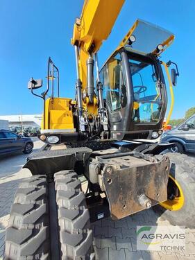 JCB JS145W