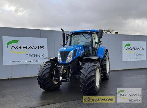 <strong>New Holland T 7.220 </strong><br />