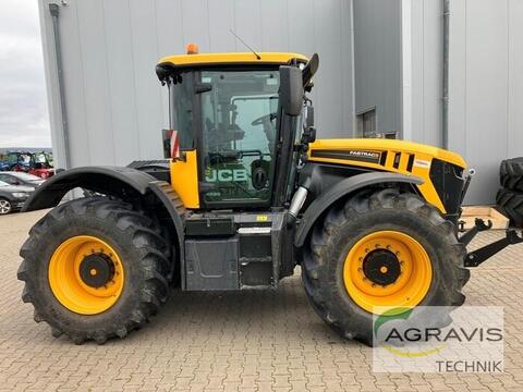<strong>JCB FASTRAC 4220</strong><br />