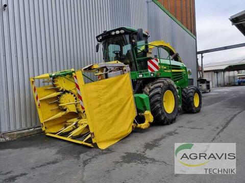 John Deere 7400 2