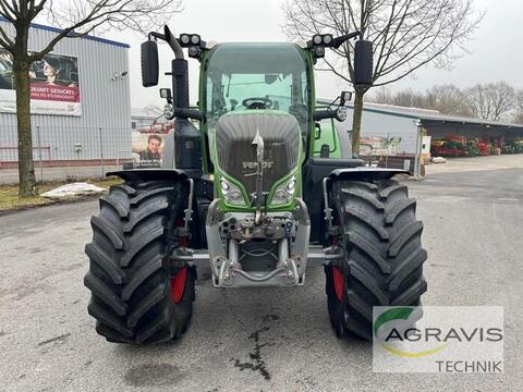 Fendt 724 VARIO S4 Profi 2