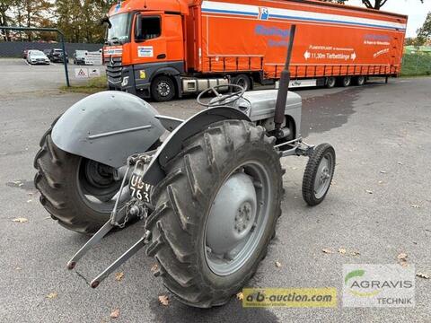 Massey Ferguson MF TE 20 3