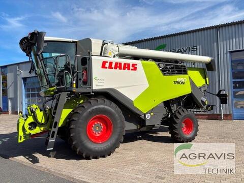 Claas TRION 650