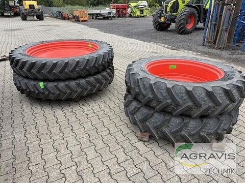 Sonstige KOMPLETTRÄDER BKT 320/85R36 + 320/90R50