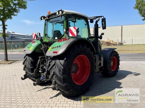 Fendt 724 VARIO S4 Profi Plus 3