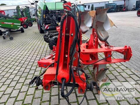 Kuhn VARI-MASTER 152 2