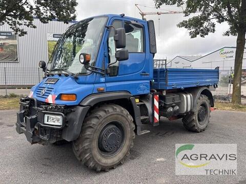 Mercedes UNIMOG 405/12