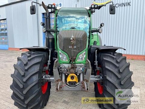 Fendt 724 VARIO S4 Profi Plus 2