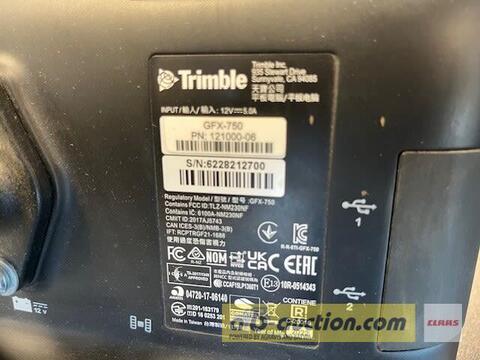 Claas TRIMBLE GFX 750 + NAV 900 3
