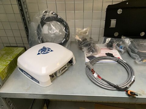 TRIMBLE GFX 750 + NAV 900 2