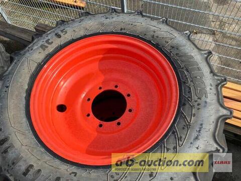 Claas KRS 440/65R28 480/70R38 MITAS 3