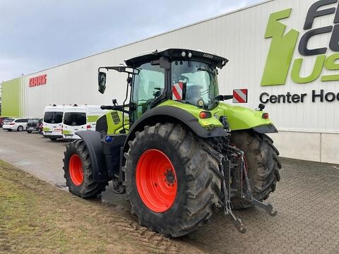 Claas AXION 800