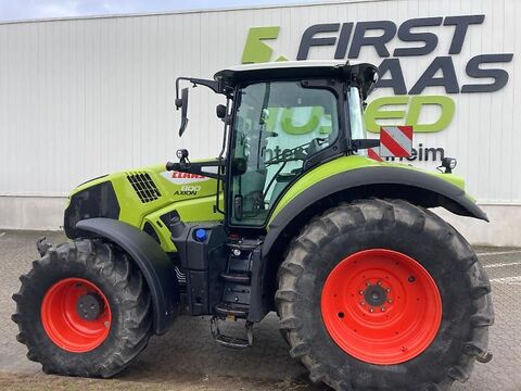 Claas AXION 800