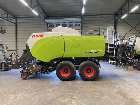 Claas QUADRANT 5300 FC T 2