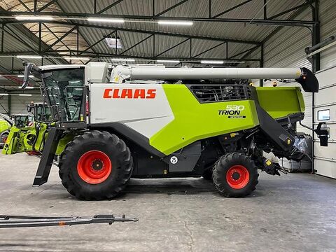 Claas TRION 530 MONTANA 2