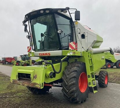 Claas AVERO 240