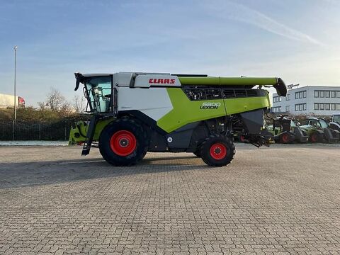 Claas LEXION 6800 2