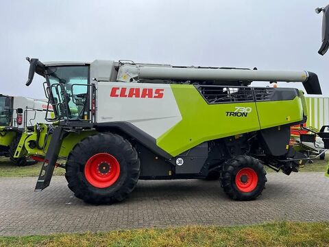 Claas TRION 730 2