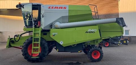 Claas AVERO 240